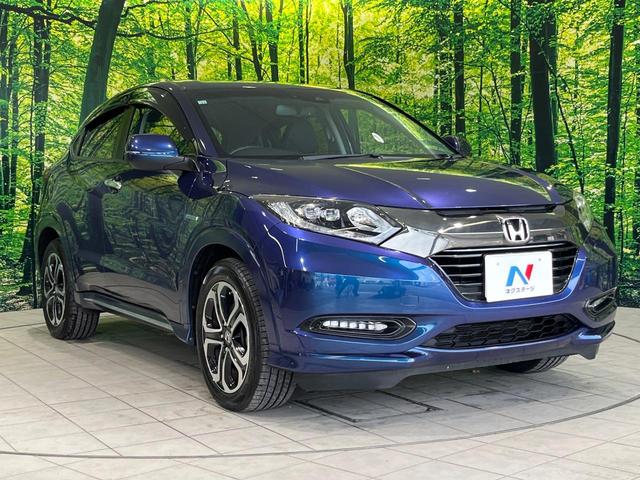 ヴェゼル ハイブリッドＺ・ホンダセンシング　４ＷＤ　純正ナビ　バックカメラ　衝突軽減　アダプティブクルーズ　ＥＴＣ　Ｂｌｕｅｔｏｏｔｈ　フルセグ　シートヒーター　ＬＥＤヘッド・フォグ　デュアルオートエアコン　オートライト　革巻きステアリング（16枚目）