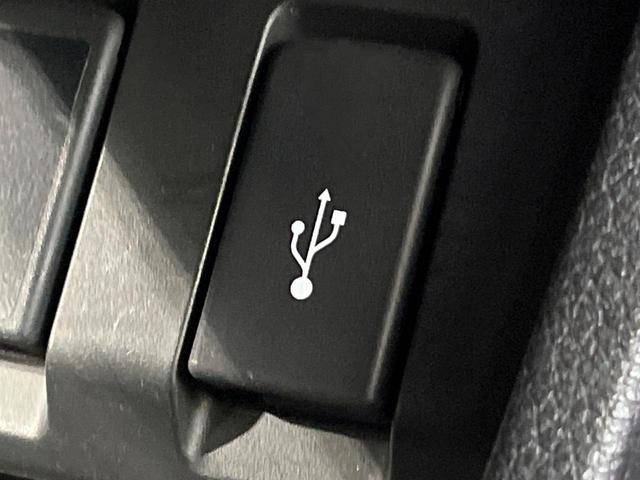 ヴェゼル ハイブリッドＺ・ホンダセンシング　４ＷＤ　純正ナビ　バックカメラ　衝突軽減　アダプティブクルーズ　ＥＴＣ　Ｂｌｕｅｔｏｏｔｈ　フルセグ　シートヒーター　ＬＥＤヘッド・フォグ　デュアルオートエアコン　オートライト　革巻きステアリング（45枚目）