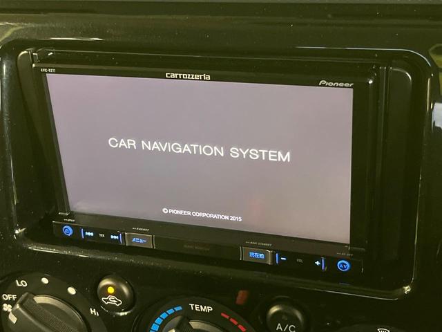 FJクルーザー オフロードパッケージ 4WD SDナビ 寒冷地仕様 フルセグ Bluetooth ETC クルコン リモコンキー ステアリングスイッチ 横滑り防止 プライバシーガラス ヘッドライトレベライザー リアデフロック パワステ(3枚目)