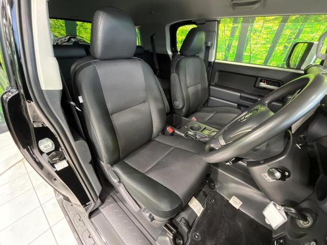 FJクルーザー オフロードパッケージ 4WD SDナビ 寒冷地仕様 フルセグ Bluetooth ETC クルコン リモコンキー ステアリングスイッチ 横滑り防止 プライバシーガラス ヘッドライトレベライザー リアデフロック パワステ(8枚目)