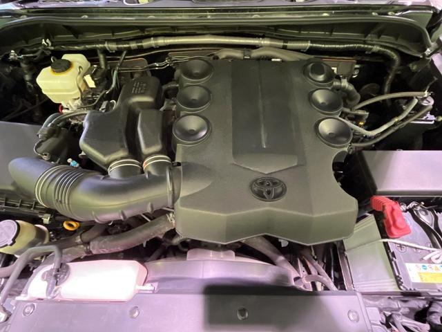 FJクルーザー オフロードパッケージ 4WD SDナビ 寒冷地仕様 フルセグ Bluetooth ETC クルコン リモコンキー ステアリングスイッチ 横滑り防止 プライバシーガラス ヘッドライトレベライザー リアデフロック パワステ(18枚目)