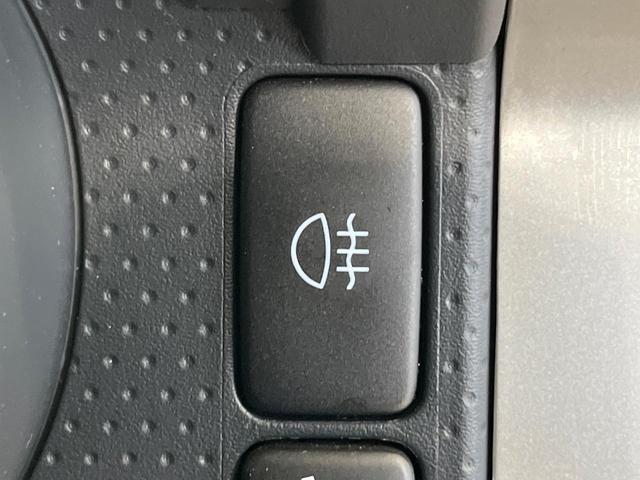 FJクルーザー オフロードパッケージ 4WD SDナビ 寒冷地仕様 フルセグ Bluetooth ETC クルコン リモコンキー ステアリングスイッチ 横滑り防止 プライバシーガラス ヘッドライトレベライザー リアデフロック パワステ(36枚目)