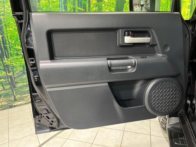 FJクルーザー オフロードパッケージ 4WD SDナビ 寒冷地仕様 フルセグ Bluetooth ETC クルコン リモコンキー ステアリングスイッチ 横滑り防止 プライバシーガラス ヘッドライトレベライザー リアデフロック パワステ(44枚目)