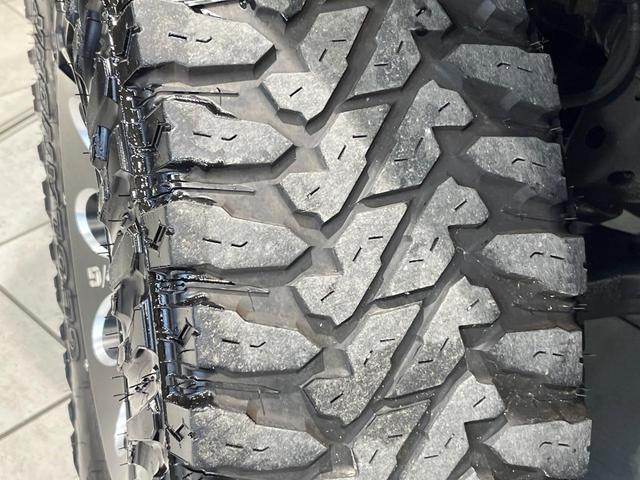 FJクルーザー オフロードパッケージ 4WD SDナビ 寒冷地仕様 フルセグ Bluetooth ETC クルコン リモコンキー ステアリングスイッチ 横滑り防止 プライバシーガラス ヘッドライトレベライザー リアデフロック パワステ(58枚目)