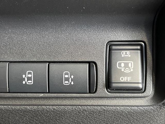 セレナ ｅ－パワー　ルキシオン　メーカー１２．３インチナビ　全周囲カメラ　衝突軽減　両側パワースライドドア　デジタルインナーミラー　ブラインドスポットモニター　ＬＥＤヘッド　革巻きステアリング　プッシュスタート　電動格納ミラー（56枚目）