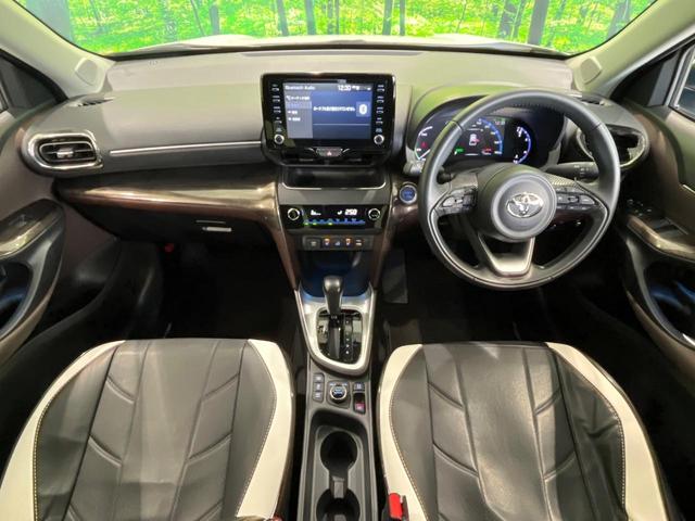 ヤリスクロス ハイブリッドＺ　４ＷＤ　モデリスタエアロ　８インチディスプレイオーディオ　全周囲カメラ　衝突軽減　デジタルインナーミラー　ドラレコ　Ｂｌｕｅｔｏｏｔｈ　ＥＴＣ　パワーバックドア　パワーシート　シートヒーター　ステリモ（2枚目）