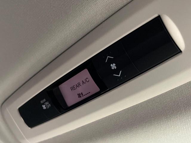オデッセイ アブソルート　純正ナビ　バックカメラ　両側パワースライドドア　ＬＥＤヘッド　革巻きステアリング　パドルシフト　オートエアコン　アイドリングストップ　クルーズコントロール　プッシュスタート　ステリモ　スマートキー（57枚目）