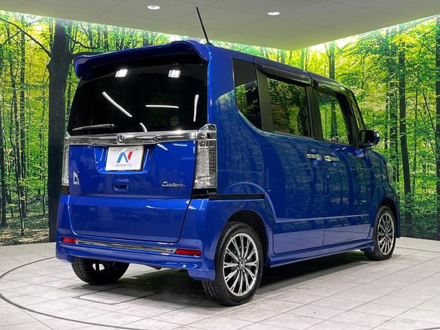 N-BOXカスタム G・ターボLパッケージ 4WD 両側パワスラ 純正ナビ 衝突軽減 バックカメラ Bluetooth ETC シートヒーター フルセグ HIDヘッド オートライト 電動格納ミラー パワーウィンドウ 横滑り防止装置 ステリモ(18枚目)