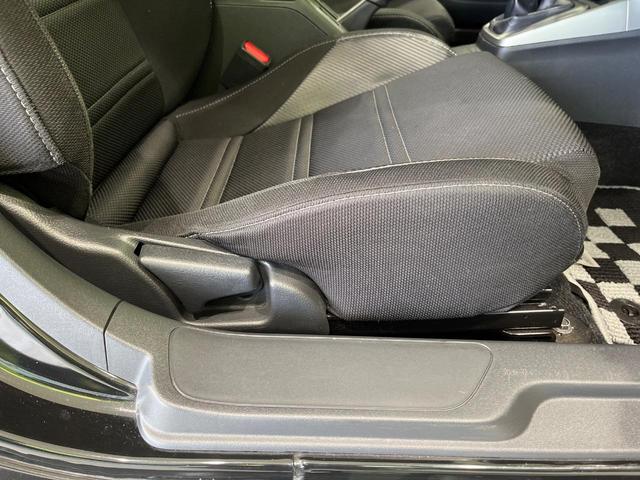 コペン エクスプレイ　ＭＴ車　ＣＤオーディオ　ＡＭ／ＦＭラジオ　ＥＴＣ　ドラレコ　シートヒーター　ＬＥＤヘッド　スマートキー　プッシュスタート　オートエアコン　革巻きステアリング　横滑り防止装置　パワーウィンドウ（41枚目）