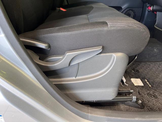 ステラ L スマートアシスト 4WD 寒冷地仕様 CDオーディオ AM/FM バックカメラ 横滑り防止機能 アイドリングストップ パワーウインドウ 電動格納ミラー バニティミラー プライバシーガラス(31枚目)