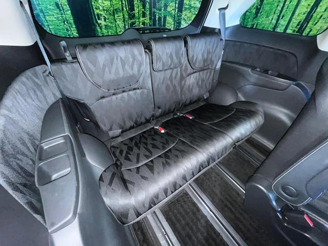 オデッセイハイブリッド ハイブリッドアブソルート・EXホンダセンシング 後席モニター 純正ナビ バックカメラ 衝突軽減 アダプティブクルーズ 両側電動スライドドア Bluetooth フルセグ ETC ドラレコ LEDヘッド・フォグ リアオートエアコン 革巻きステアリング(10枚目)