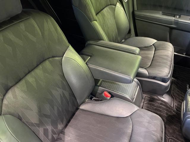 オデッセイハイブリッド ハイブリッドアブソルート・EXホンダセンシング 後席モニター 純正ナビ バックカメラ 衝突軽減 アダプティブクルーズ 両側電動スライドドア Bluetooth フルセグ ETC ドラレコ LEDヘッド・フォグ リアオートエアコン 革巻きステアリング(38枚目)