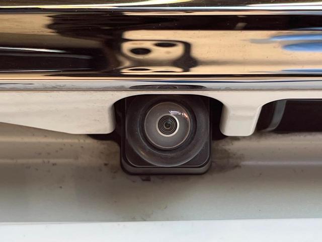 オデッセイハイブリッド ハイブリッドアブソルート・EXホンダセンシング 後席モニター 純正ナビ バックカメラ 衝突軽減 アダプティブクルーズ 両側電動スライドドア Bluetooth フルセグ ETC ドラレコ LEDヘッド・フォグ リアオートエアコン 革巻きステアリング(56枚目)