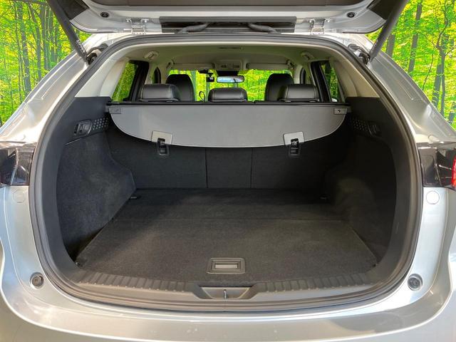 ＣＸ－５ ２０Ｓ　フィールドジャーニー　４ＷＤ　メーカー７８．８インチナビ　全周囲カメラ　衝突軽減　パワーバックドア　ＥＴＣ　Ｂｌｕｅｔｏｏｔｈ　革巻きステアリング　ＬＥＤヘッド　パワーシート　シートヒーター　プッシュスタート　ステリモ（10枚目）