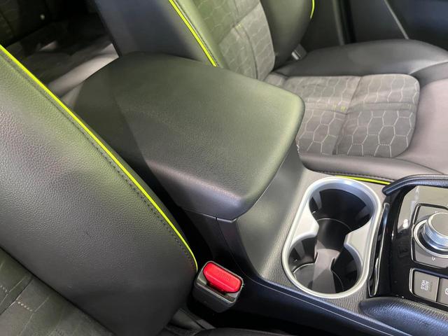 ＣＸ－５ ２０Ｓ　フィールドジャーニー　４ＷＤ　メーカー７８．８インチナビ　全周囲カメラ　衝突軽減　パワーバックドア　ＥＴＣ　Ｂｌｕｅｔｏｏｔｈ　革巻きステアリング　ＬＥＤヘッド　パワーシート　シートヒーター　プッシュスタート　ステリモ（34枚目）