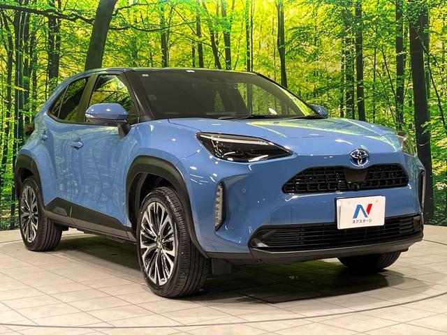 ヤリスクロス ハイブリッドZ 4WD メーカー8インチディスプレイオーディオ ブラインドスポットモニター 寒冷地仕様 全周囲カメラ 衝突軽減 レーダークルーズ LEDヘッド 革巻きステアリング パワーシート シートヒーター(16枚目)