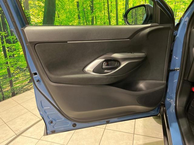 ヤリスクロス ハイブリッドZ 4WD メーカー8インチディスプレイオーディオ ブラインドスポットモニター 寒冷地仕様 全周囲カメラ 衝突軽減 レーダークルーズ LEDヘッド 革巻きステアリング パワーシート シートヒーター(38枚目)