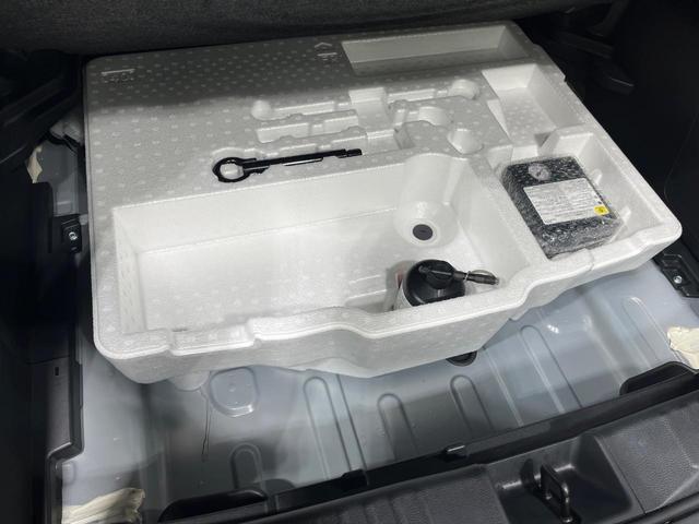 ヤリスクロス ハイブリッドZ 4WD メーカー8インチディスプレイオーディオ ブラインドスポットモニター 寒冷地仕様 全周囲カメラ 衝突軽減 レーダークルーズ LEDヘッド 革巻きステアリング パワーシート シートヒーター(40枚目)