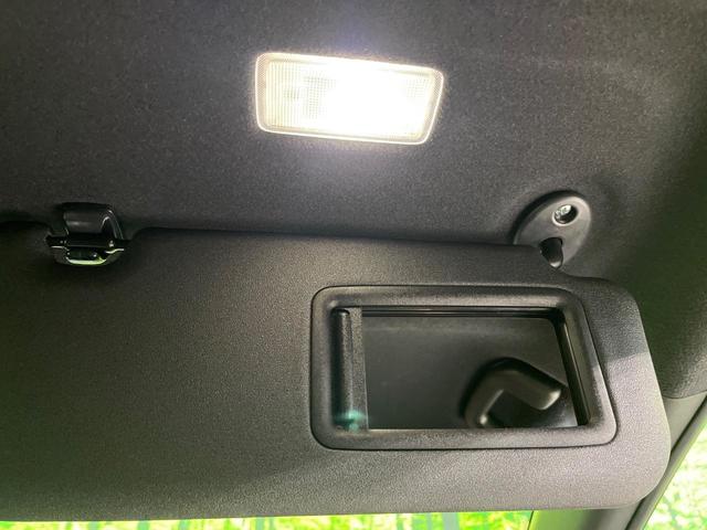 ヤリスクロス ハイブリッドZ 4WD メーカー8インチディスプレイオーディオ ブラインドスポットモニター 寒冷地仕様 全周囲カメラ 衝突軽減 レーダークルーズ LEDヘッド 革巻きステアリング パワーシート シートヒーター(45枚目)