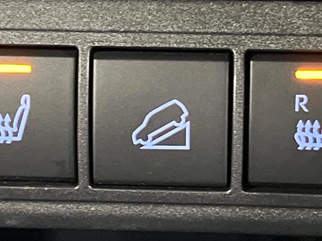 ヤリスクロス ハイブリッドZ 4WD メーカー8インチディスプレイオーディオ ブラインドスポットモニター 寒冷地仕様 全周囲カメラ 衝突軽減 レーダークルーズ LEDヘッド 革巻きステアリング パワーシート シートヒーター(51枚目)