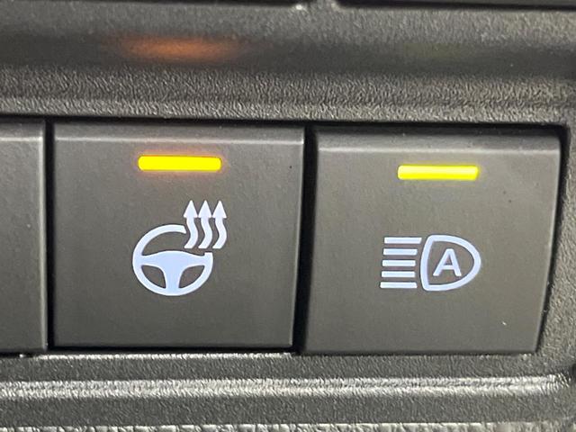 ヤリスクロス ハイブリッドZ 4WD メーカー8インチディスプレイオーディオ ブラインドスポットモニター 寒冷地仕様 全周囲カメラ 衝突軽減 レーダークルーズ LEDヘッド 革巻きステアリング パワーシート シートヒーター(60枚目)