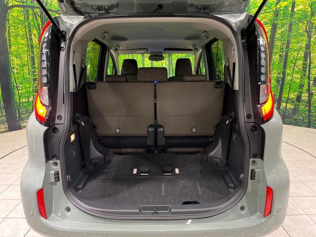 シエンタ ハイブリッドZ 純正ナビ付ディスプレイオーディオ 衝突軽減 両側電動スライドドア 全周囲カメラ Bluetooth ETC LEDヘッド オートライト オートハイビーム オートエアコン スマートキー 電動格納ミラー(12枚目)