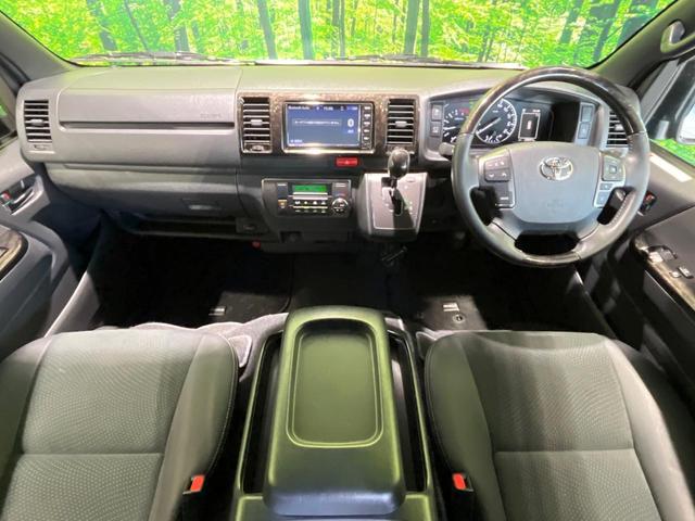 ハイエースバン スーパーGL ダークプライムII 4WD モデリスタエアロ 純正ナビ 全周囲カメラ 衝突軽減 両側電動スライドドア ETC ドラレコ Bluetooth フルセグ ウッドコンビステアリング LEDヘッド オートエアコン オートライト(2枚目)