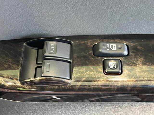 ハイエースバン スーパーGL ダークプライムII 4WD モデリスタエアロ 純正ナビ 全周囲カメラ 衝突軽減 両側電動スライドドア ETC ドラレコ Bluetooth フルセグ ウッドコンビステアリング LEDヘッド オートエアコン オートライト(52枚目)