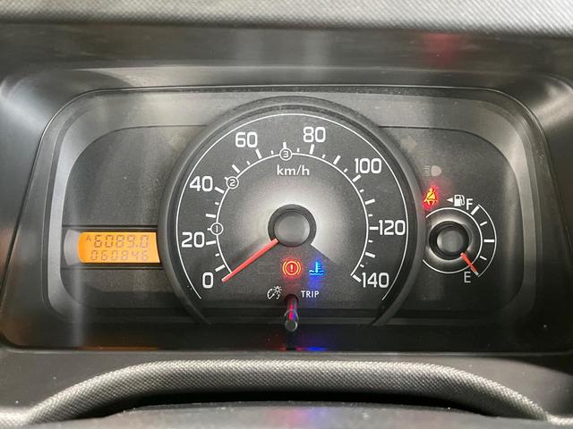 サンバートラック TB 4WD MT車 AM/FMラジオ LEDヘッドライト ヘッドライトレベライザー 3方開荷台 サンバイザー ロープフック付トリイ 荷台作業灯 ルームランプ 乗降用グリップ ヒューエルリッドオープナー(40枚目)