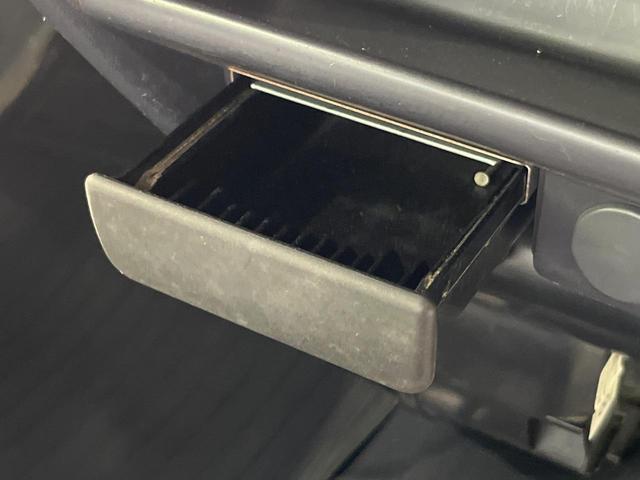 サンバートラック TB 4WD MT車 AM/FMラジオ LEDヘッドライト ヘッドライトレベライザー 3方開荷台 サンバイザー ロープフック付トリイ 荷台作業灯 ルームランプ 乗降用グリップ ヒューエルリッドオープナー(46枚目)