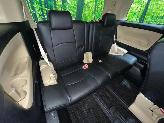 アルファードハイブリッド Ｘ　８人乗　４ＷＤ　後席モニター　ＪＢＬサウンド　純正１０．５型ナビ　全周囲カメラ　衝突軽減　レーダークルーズ　両側電動スライドドア　フルセグ　Ｂｌｕｅｔｏｏｔｈ　ＥＴＣ　ドラレコ　リアオートエアコン（10枚目）