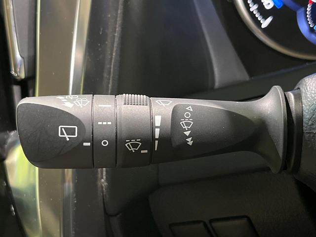 アルファードハイブリッド Ｘ　８人乗　４ＷＤ　後席モニター　ＪＢＬサウンド　純正１０．５型ナビ　全周囲カメラ　衝突軽減　レーダークルーズ　両側電動スライドドア　フルセグ　Ｂｌｕｅｔｏｏｔｈ　ＥＴＣ　ドラレコ　リアオートエアコン（51枚目）