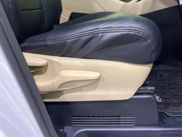 アルファードハイブリッド Ｘ　８人乗　４ＷＤ　後席モニター　ＪＢＬサウンド　純正１０．５型ナビ　全周囲カメラ　衝突軽減　レーダークルーズ　両側電動スライドドア　フルセグ　Ｂｌｕｅｔｏｏｔｈ　ＥＴＣ　ドラレコ　リアオートエアコン（60枚目）