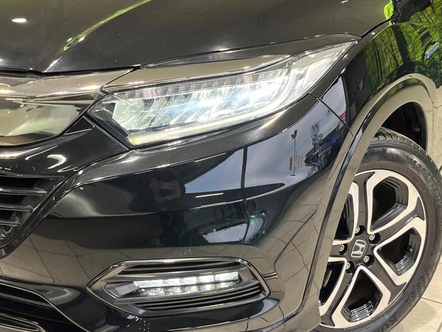 【ＬＥＤヘッドライト】悪天候や夜間走行時も良好な視界を確保し安心して運転できる高輝度ＬＥＤヘッドライトを装備！点灯速度が早く、消費電力も抑えられています。