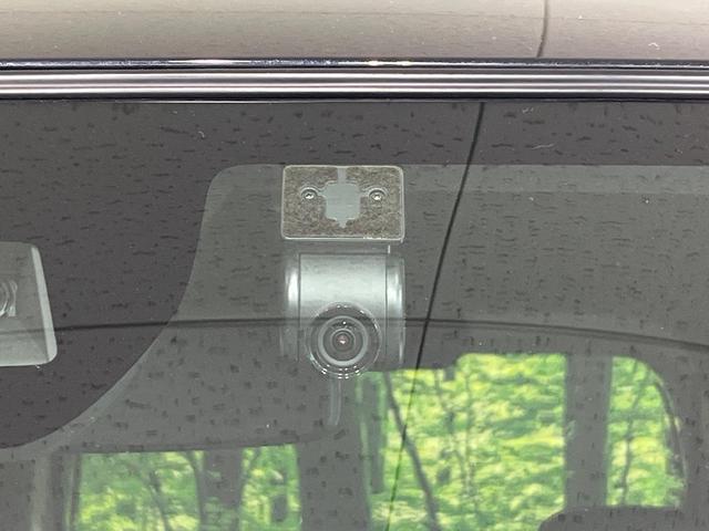 タント カスタムＲＳセレクション　４ＷＤ　純正９型ナビ　バックカメラ　衝突軽減　アダプティブクルーズ　両側電動スライドドア　フルセグ　Ｂｌｕｅｔｏｏｔｈ　ＥＴＣ　ドラレコ　ＬＥＤヘッド・フォグ　オートエアコン　オートライト　ステリモ（7枚目）