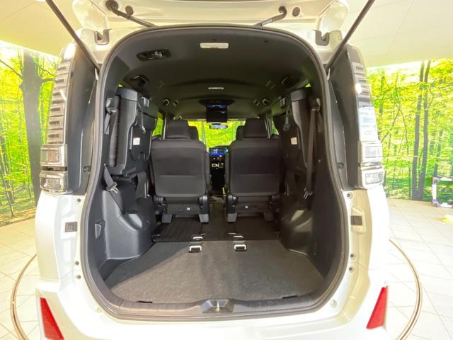 ヴォクシー ZS 4WD 後席モニター 10型メモリーナビ 衝突軽減 バックカメラ 両側電動スライド ETC Bluetooth ドラレコ クルーズコントロール クリアランスソナー LEDヘッド・フォグ スマートキー(11枚目)