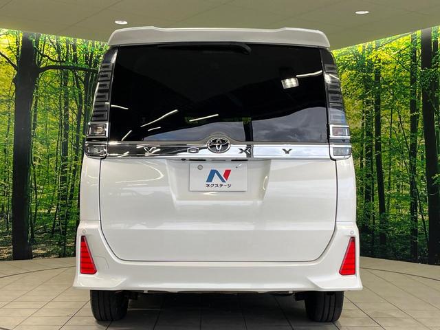 ヴォクシー ZS 4WD 後席モニター 10型メモリーナビ 衝突軽減 バックカメラ 両側電動スライド ETC Bluetooth ドラレコ クルーズコントロール クリアランスソナー LEDヘッド・フォグ スマートキー(16枚目)