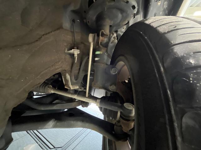 ヴォクシー ZS 4WD 後席モニター 10型メモリーナビ 衝突軽減 バックカメラ 両側電動スライド ETC Bluetooth ドラレコ クルーズコントロール クリアランスソナー LEDヘッド・フォグ スマートキー(21枚目)