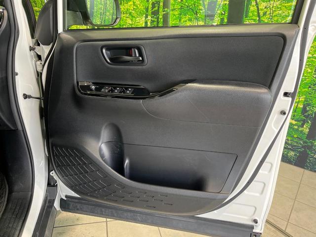 ヴォクシー ZS 4WD 後席モニター 10型メモリーナビ 衝突軽減 バックカメラ 両側電動スライド ETC Bluetooth ドラレコ クルーズコントロール クリアランスソナー LEDヘッド・フォグ スマートキー(41枚目)