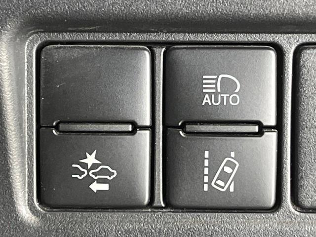 ヴォクシー ZS 4WD 後席モニター 10型メモリーナビ 衝突軽減 バックカメラ 両側電動スライド ETC Bluetooth ドラレコ クルーズコントロール クリアランスソナー LEDヘッド・フォグ スマートキー(53枚目)