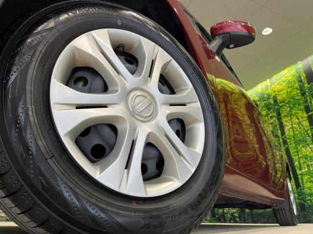 ノート メダリスト　純正ナビ　バックカメラ　ＥＴＣ　Ｂｌｕｅｔｏｏｔｈ　ドラレコ　フルセグ　スマートキー　プッシュスタート　ＬＥＤヘッド　オートライト　革巻ステアリング　フォグライト　横滑り防止装置　アイドリングストップ（13枚目）