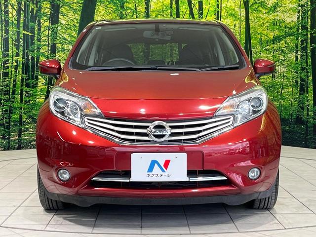 ノート メダリスト　純正ナビ　バックカメラ　ＥＴＣ　Ｂｌｕｅｔｏｏｔｈ　ドラレコ　フルセグ　スマートキー　プッシュスタート　ＬＥＤヘッド　オートライト　革巻ステアリング　フォグライト　横滑り防止装置　アイドリングストップ（14枚目）