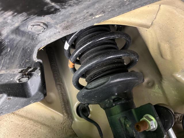 スペーシア ハイブリッドＸ　４ＷＤ　メモリーナビ　バックカメラ　衝突軽減　両側パワースライドドア　ＥＴＣ　Ｂｌｕｅｔｏｏｔｈ　フルセグ　ドラレコ　ＬＥＤヘッド　革巻きステアリング　オートエアコン　バニティミラー　スマートキー（20枚目）