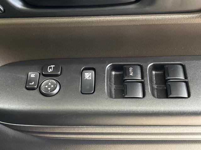 スペーシア ハイブリッドＸ　４ＷＤ　メモリーナビ　バックカメラ　衝突軽減　両側パワースライドドア　ＥＴＣ　Ｂｌｕｅｔｏｏｔｈ　フルセグ　ドラレコ　ＬＥＤヘッド　革巻きステアリング　オートエアコン　バニティミラー　スマートキー（48枚目）