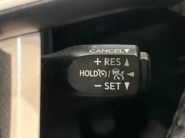 プリウス Sセーフティプラス 4WD SDナビ バックカメラ 衝突軽減 ETC Bluetooth ドラレコ 革巻きステアリング LEDヘッド オートエアコン オートライト 電動格納ミラー バニティミラー プッシュスタート(49枚目)