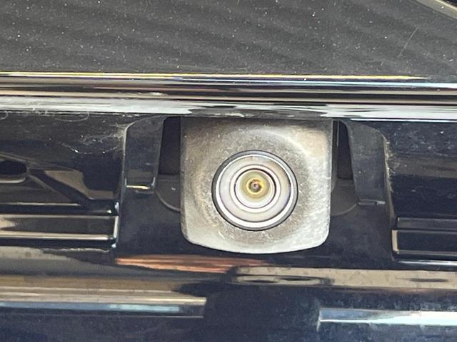 プリウス Sセーフティプラス 4WD SDナビ バックカメラ 衝突軽減 ETC Bluetooth ドラレコ 革巻きステアリング LEDヘッド オートエアコン オートライト 電動格納ミラー バニティミラー プッシュスタート(52枚目)