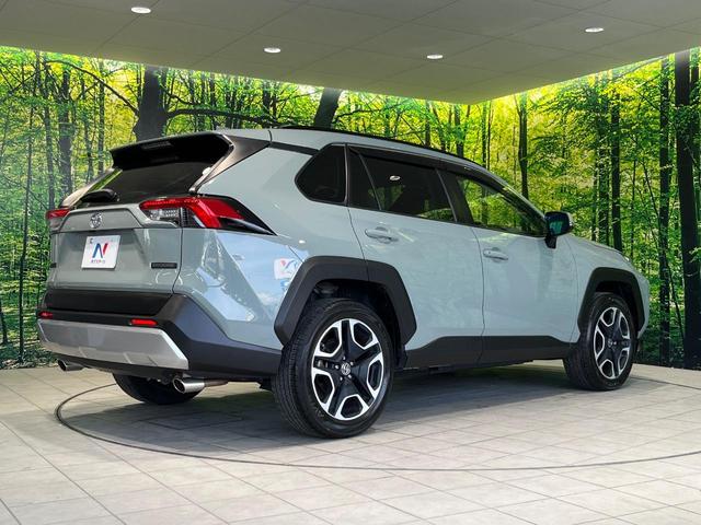 RAV4 アドベンチャー 4WD 純正9インチナビ 寒冷地仕様 バックカメラ 衝突軽減 レーダークルーズ ETC ドラレコ Bluetooth フルセグ シートベンチレーション パワーバックドア パワーシート LEDヘッド(17枚目)