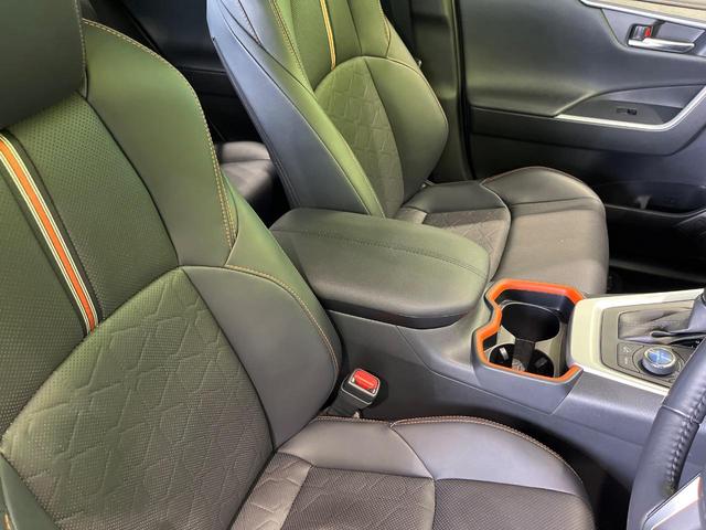 RAV4 アドベンチャー 4WD 純正9インチナビ 寒冷地仕様 バックカメラ 衝突軽減 レーダークルーズ ETC ドラレコ Bluetooth フルセグ シートベンチレーション パワーバックドア パワーシート LEDヘッド(34枚目)