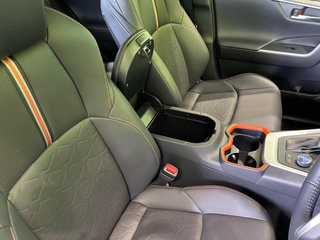 RAV4 アドベンチャー 4WD 純正9インチナビ 寒冷地仕様 バックカメラ 衝突軽減 レーダークルーズ ETC ドラレコ Bluetooth フルセグ シートベンチレーション パワーバックドア パワーシート LEDヘッド(35枚目)