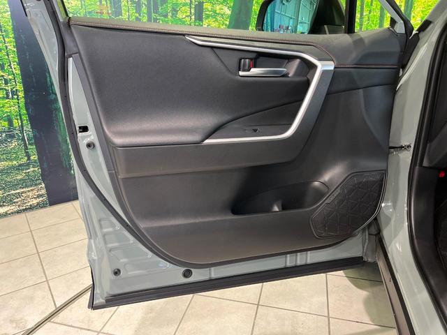 RAV4 アドベンチャー 4WD 純正9インチナビ 寒冷地仕様 バックカメラ 衝突軽減 レーダークルーズ ETC ドラレコ Bluetooth フルセグ シートベンチレーション パワーバックドア パワーシート LEDヘッド(39枚目)
